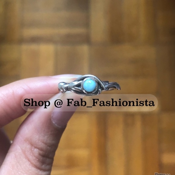 Sterling silver turquoise stone ring - Picture 1 of 6